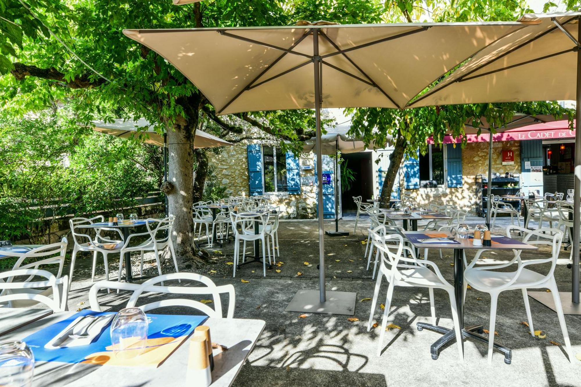 Logis Hotel & Restaurant Le Cadet De Gascogne Saint-Justin  Exterior foto