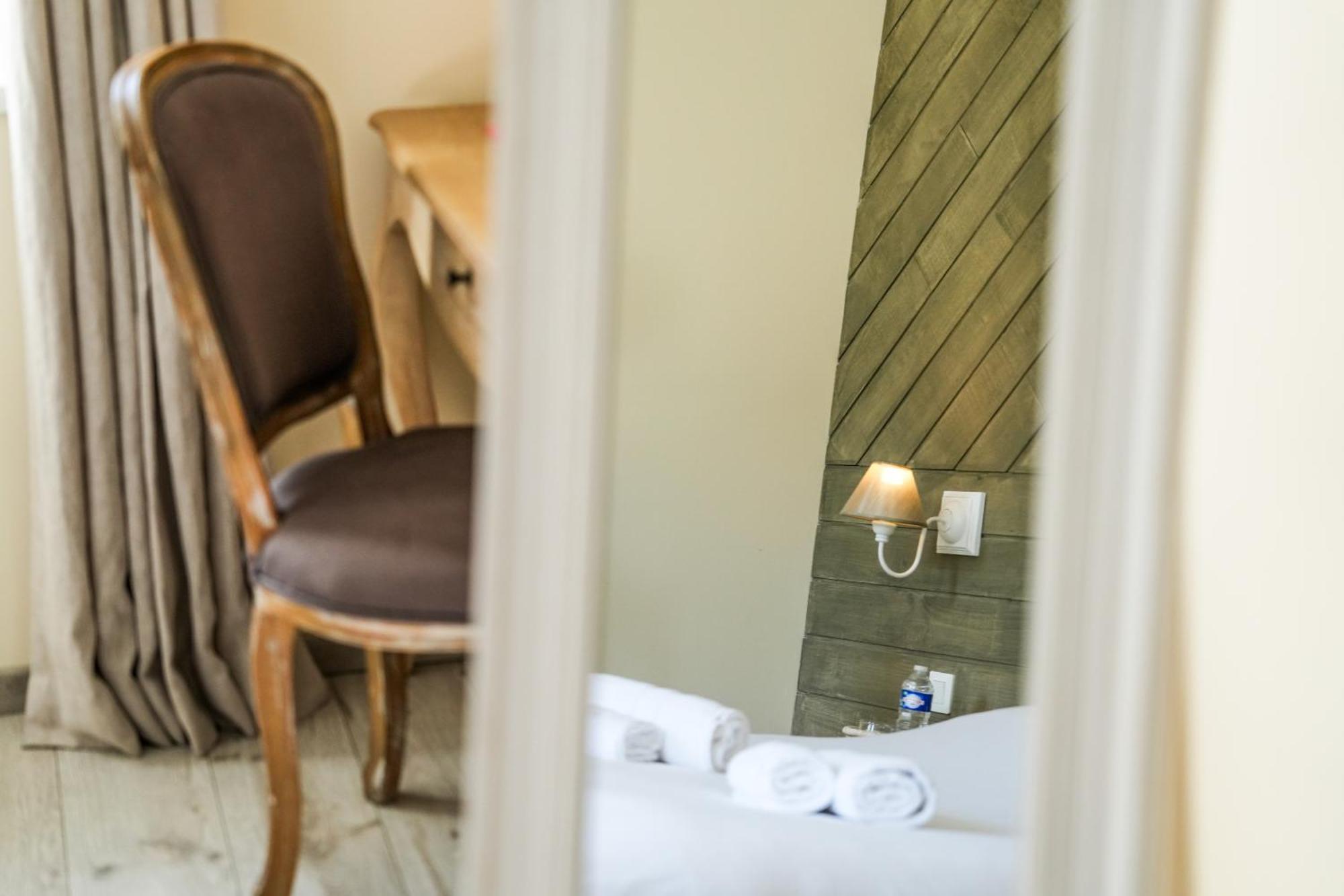 Logis Hotel & Restaurant Le Cadet De Gascogne Saint-Justin  Exterior foto